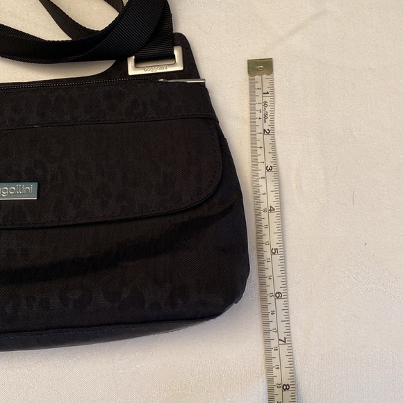 Baggallini Cross Body Bag Small Black Fabric - Picture 12 of 16